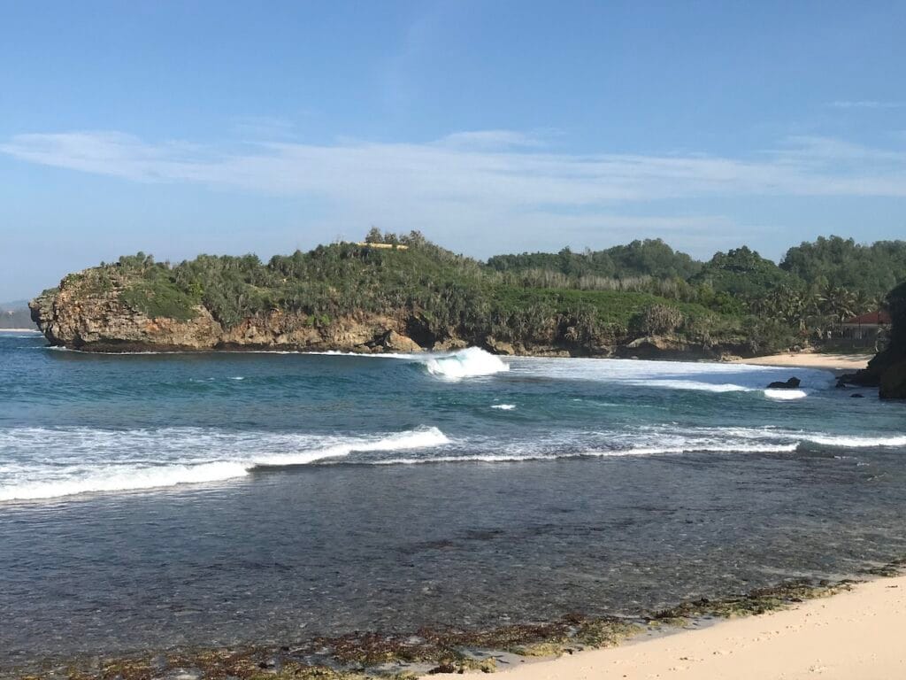 saharagems ocean villa family srau beach pacitan java 12