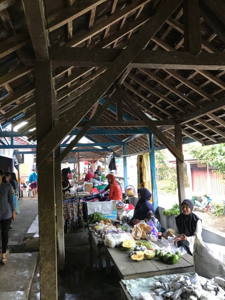 saharagems ocean villa family srau village life java 23