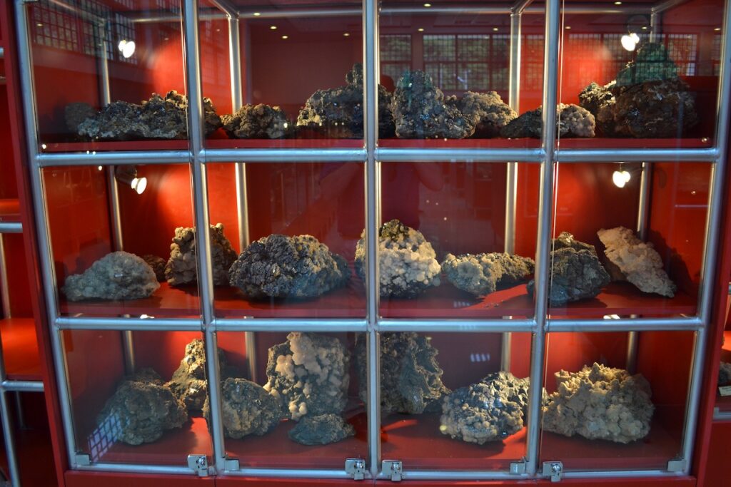 saharagems trepca mine mitrovica minerals kosovo 18 (1)