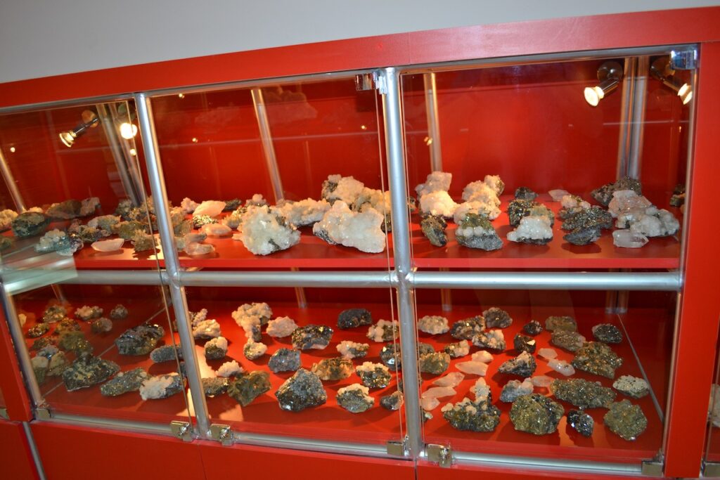 saharagems trepca mine mitrovica minerals kosovo 6 (1)